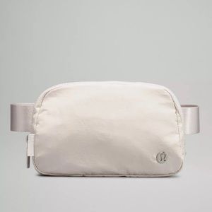 Lululemon Athletica Everywhere Belt Bag